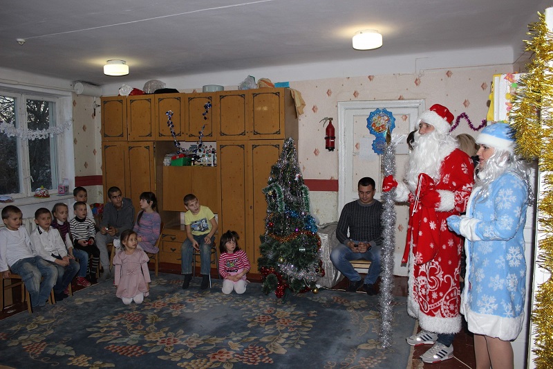 Сотрудники «Севтеплоэнерго» подарили детям новогоднее настроение