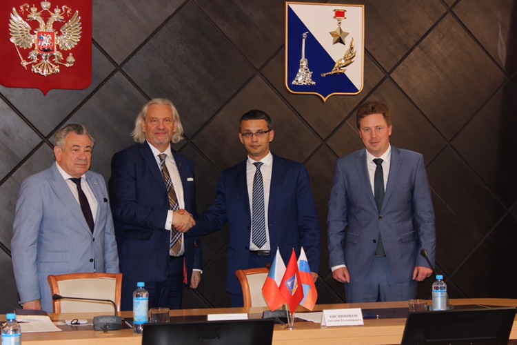 Руководство «Севтеплоэнерго» подписало с Чешской среднеазиатской торговой палатой Меморандум о сотрудничестве в области теплоэнергетики