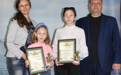 Дети сотрудников «Севтеплоэнерго» заняли призовые места в конкурсе рисунка «МИР! ТРУД! МАЙ!»